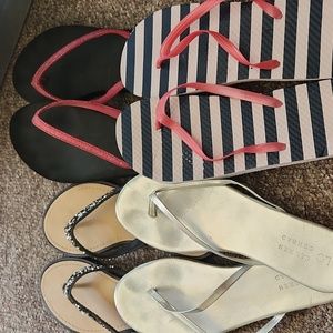 🛍️5/$20🛍️ Bundle of Sandles Flip Flops Size 9-10